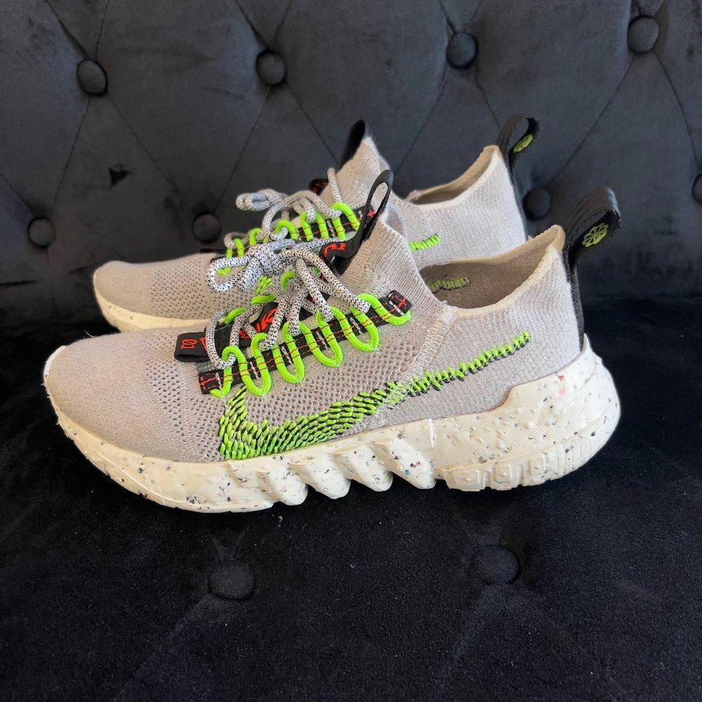 Nike Space Hippie 01 sneakers